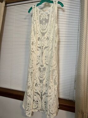 Phanuel Cream Crochet Lace camisole